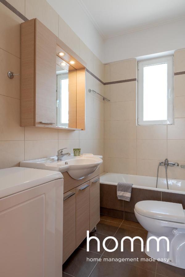 Hellinikon Homm Close To The Metro Athena Bagian luar foto